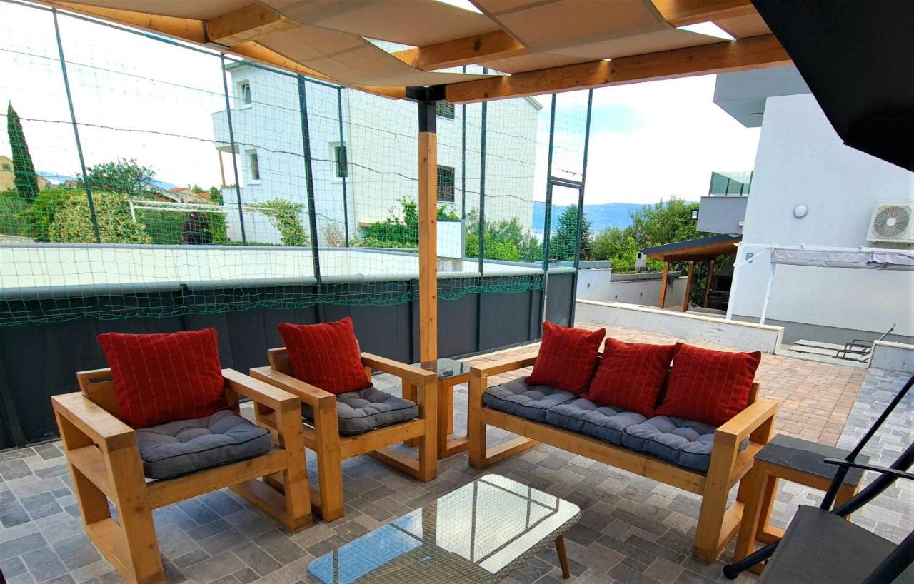 Villa Freya - Vacation House Слатине Экстерьер фото