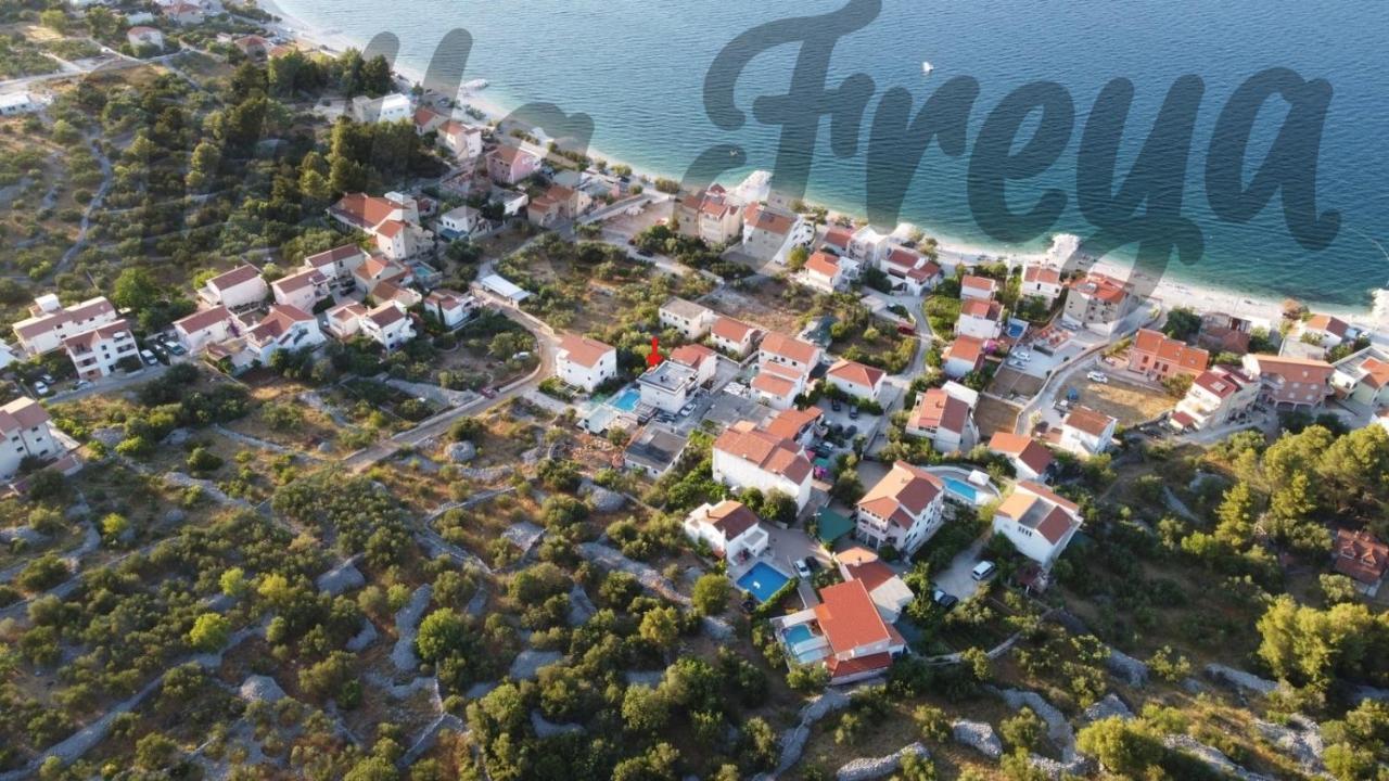 Villa Freya - Vacation House Слатине Экстерьер фото