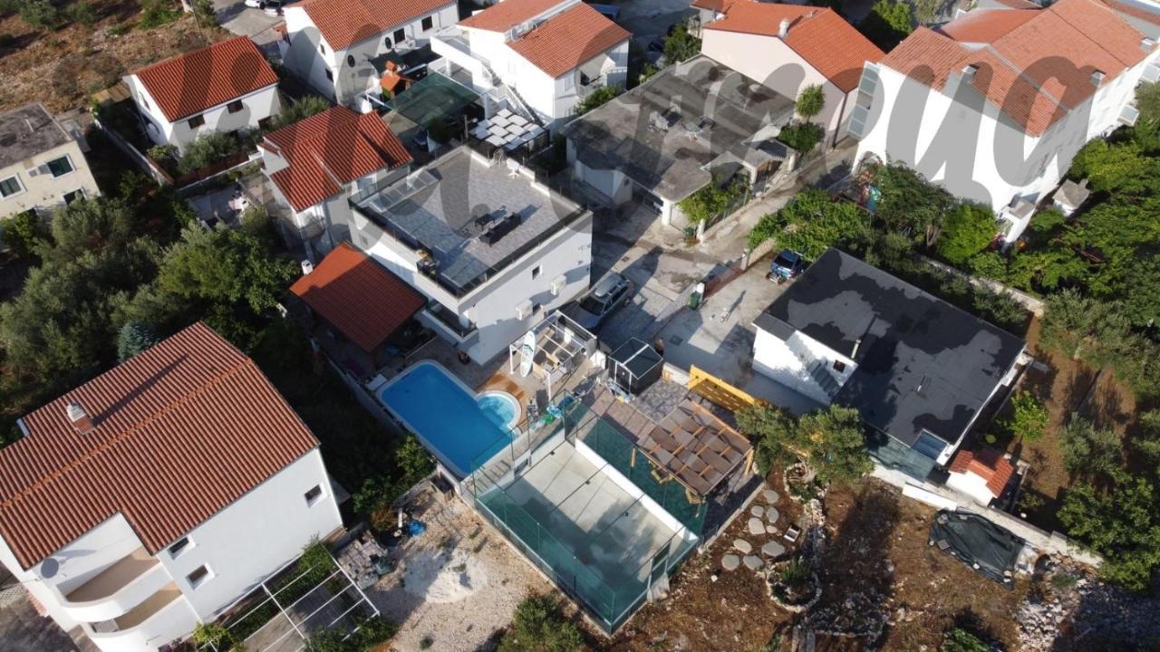 Villa Freya - Vacation House Слатине Экстерьер фото