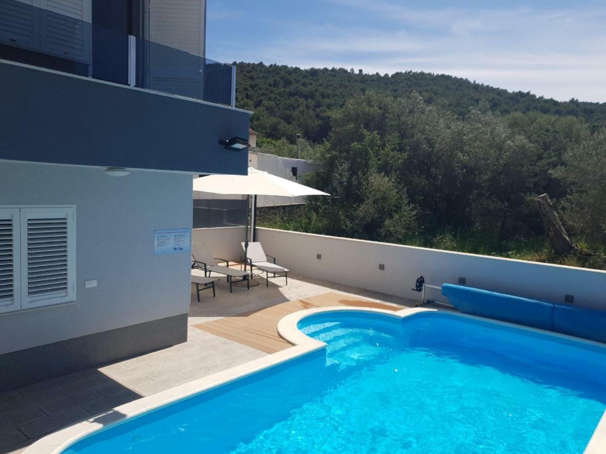 Villa Freya - Vacation House Слатине Экстерьер фото