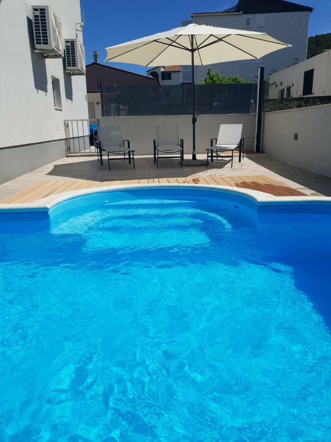 Villa Freya - Vacation House Слатине Экстерьер фото