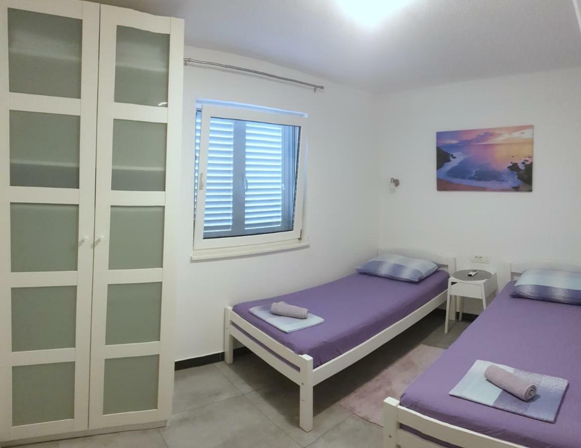 Villa Freya - Vacation House Слатине Экстерьер фото